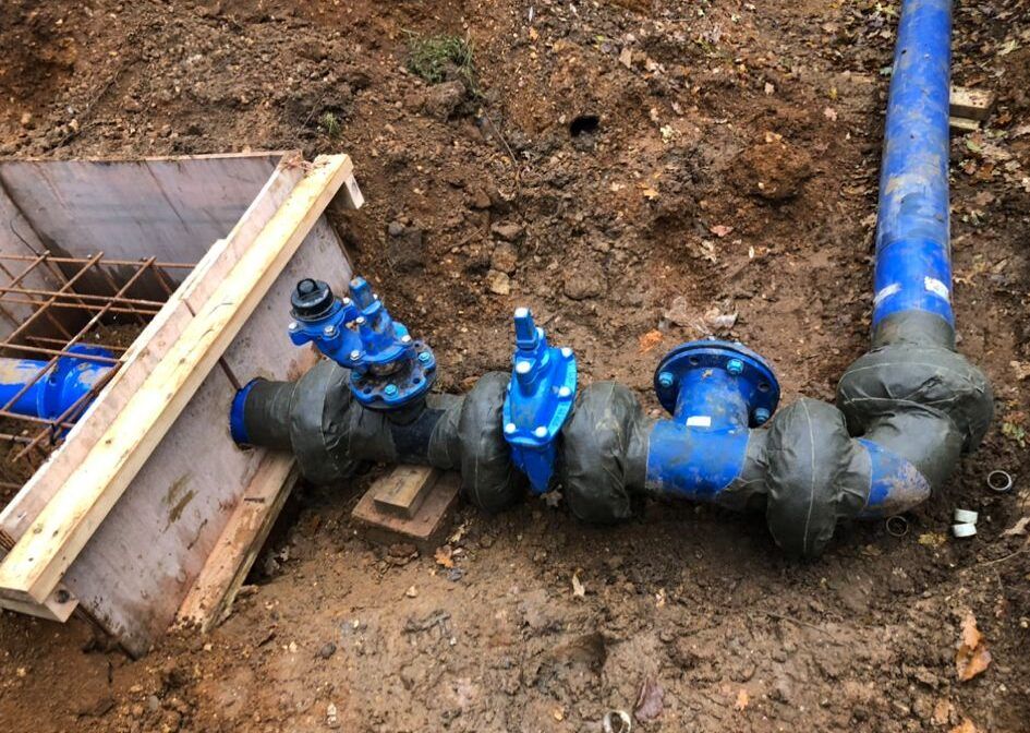 Leak location, deep excavation and new pipework, photo 1