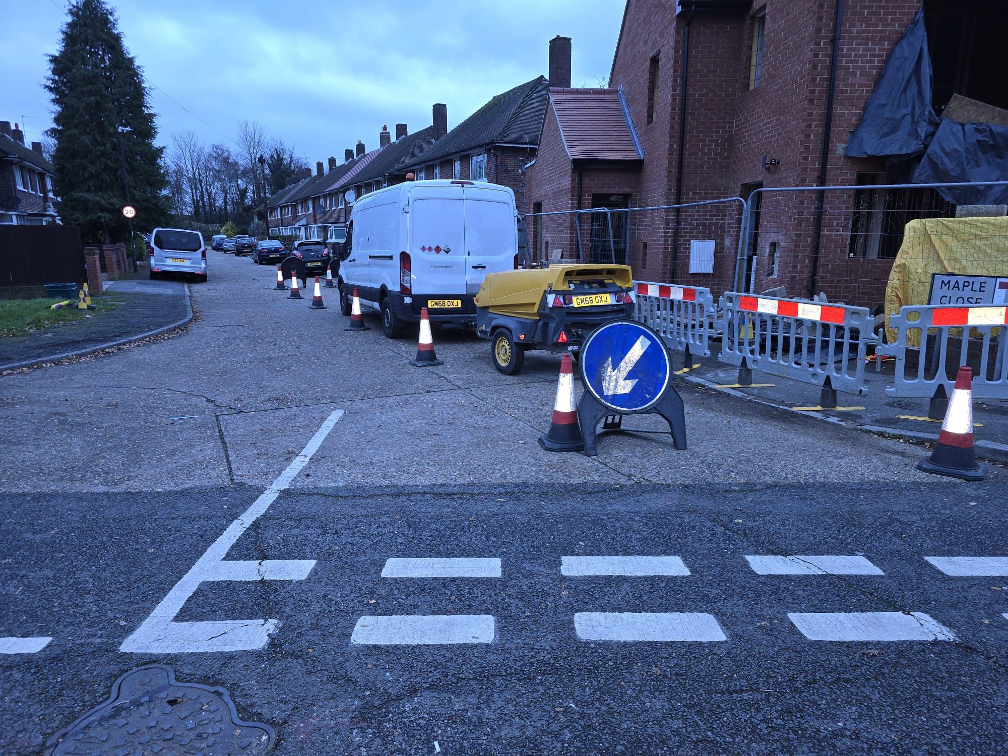 New sewer connection in the carriageway, photo 1