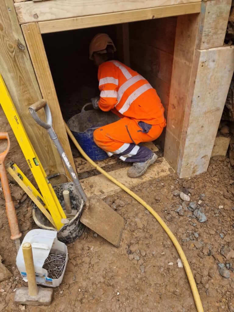 Archway N19 NEW SEWER CONNECTION 15M TUNNELLING AND NEW CHAMBERS