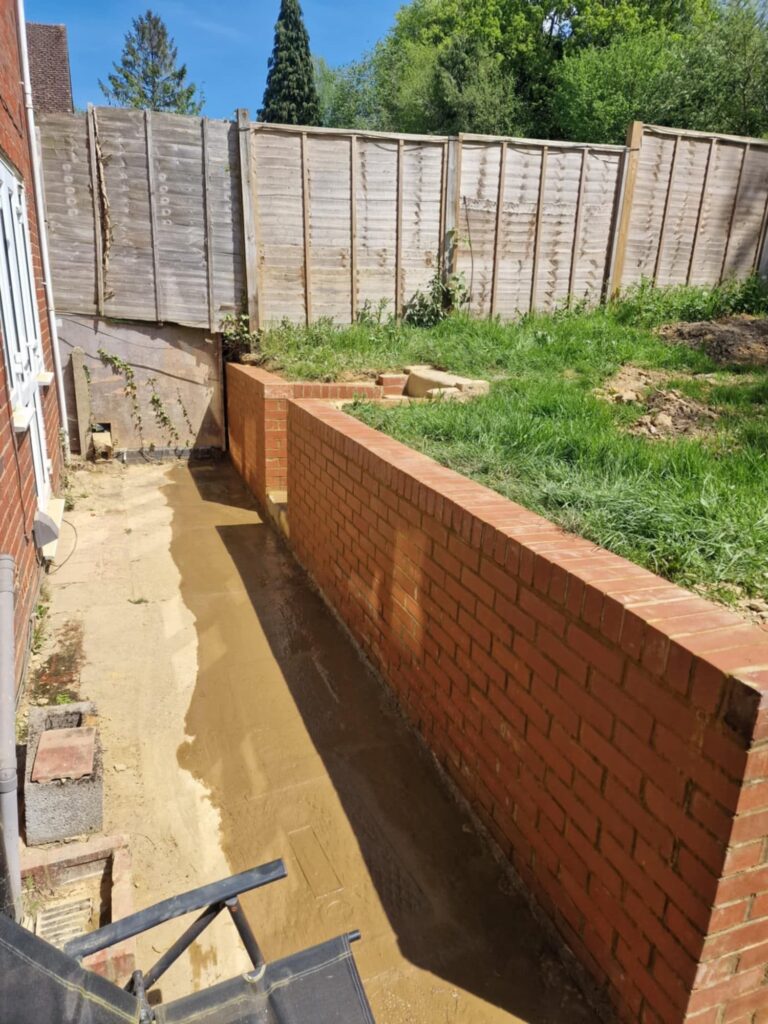 Woodside Park N12 16M-4M Shaft for new water tank