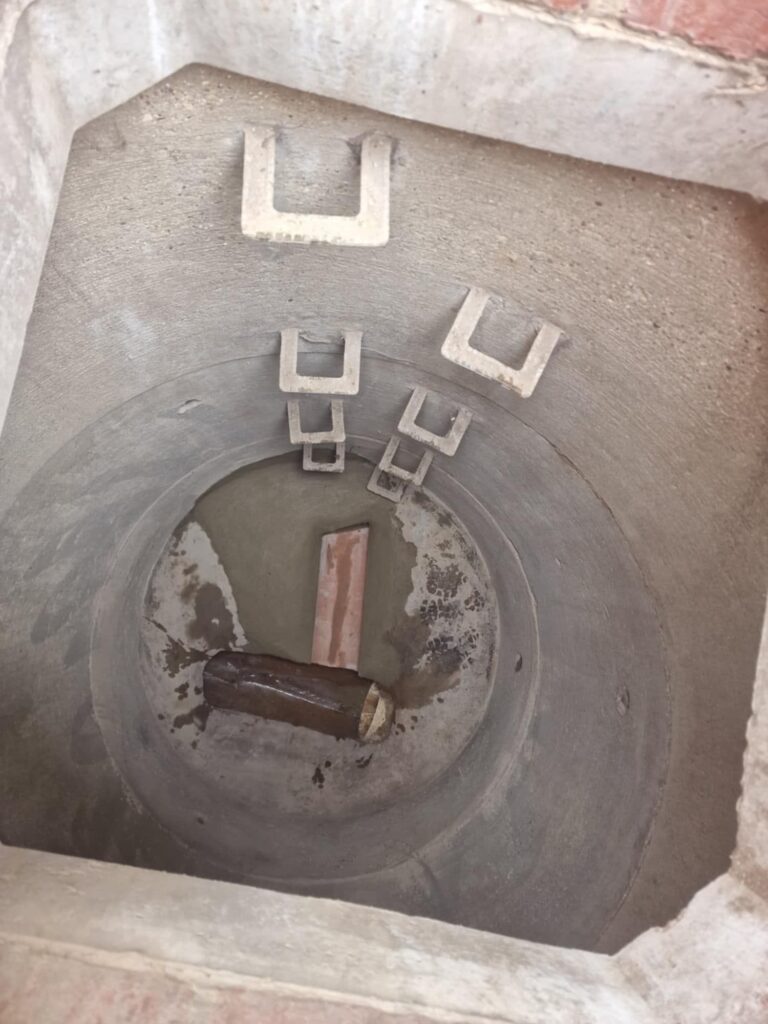 Woodside Park N12 16M-4M Shaft for new water tank
