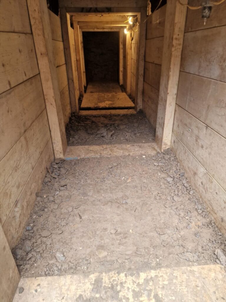 Woodside Park N12 16M-4M Shaft for new water tank