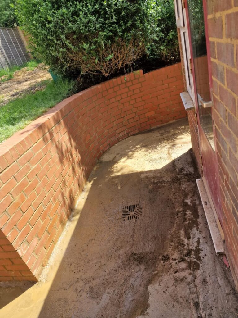 Woodside Park N12 16M-4M Shaft for new water tank