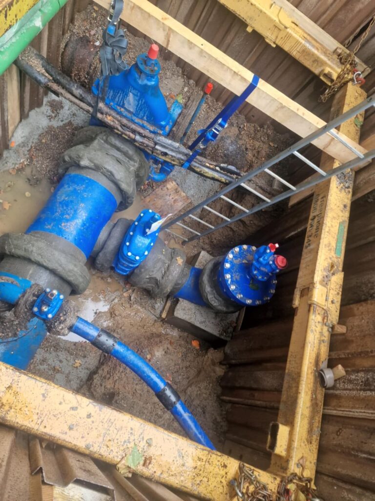 Woodside Park N12 16M-4M Shaft for new water tank