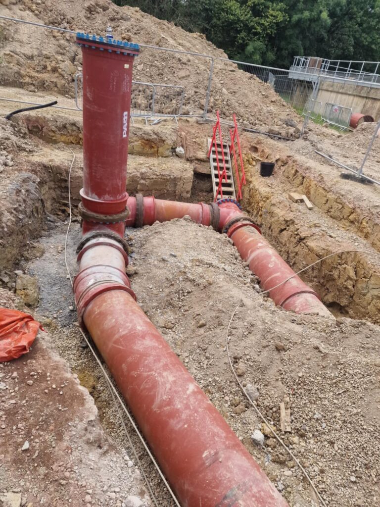Woodside Park N12 16M-4M Shaft for new water tank