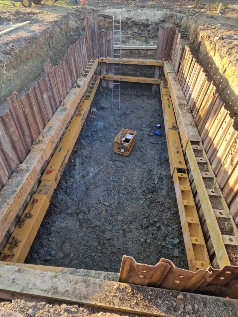 Woodside Park N12 16M-4M Shaft for new water tank