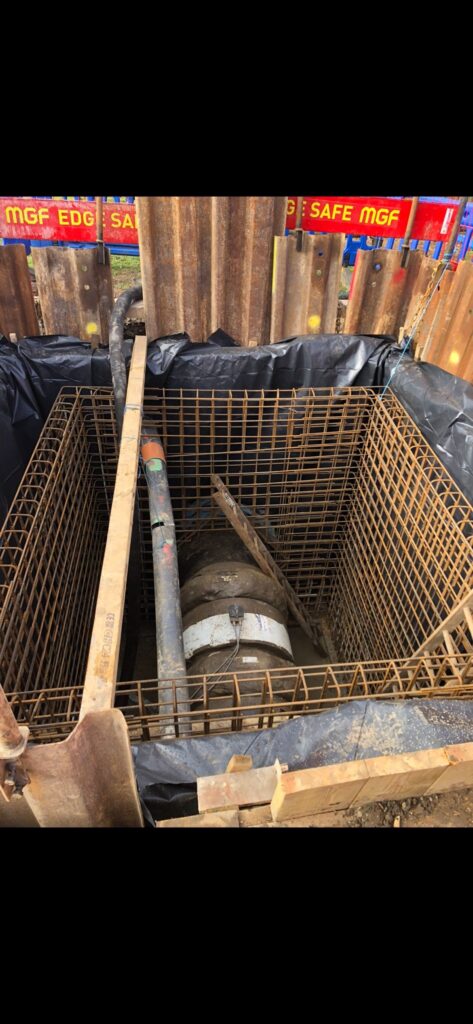 Woodside Park N12 16M-4M Shaft for new water tank
