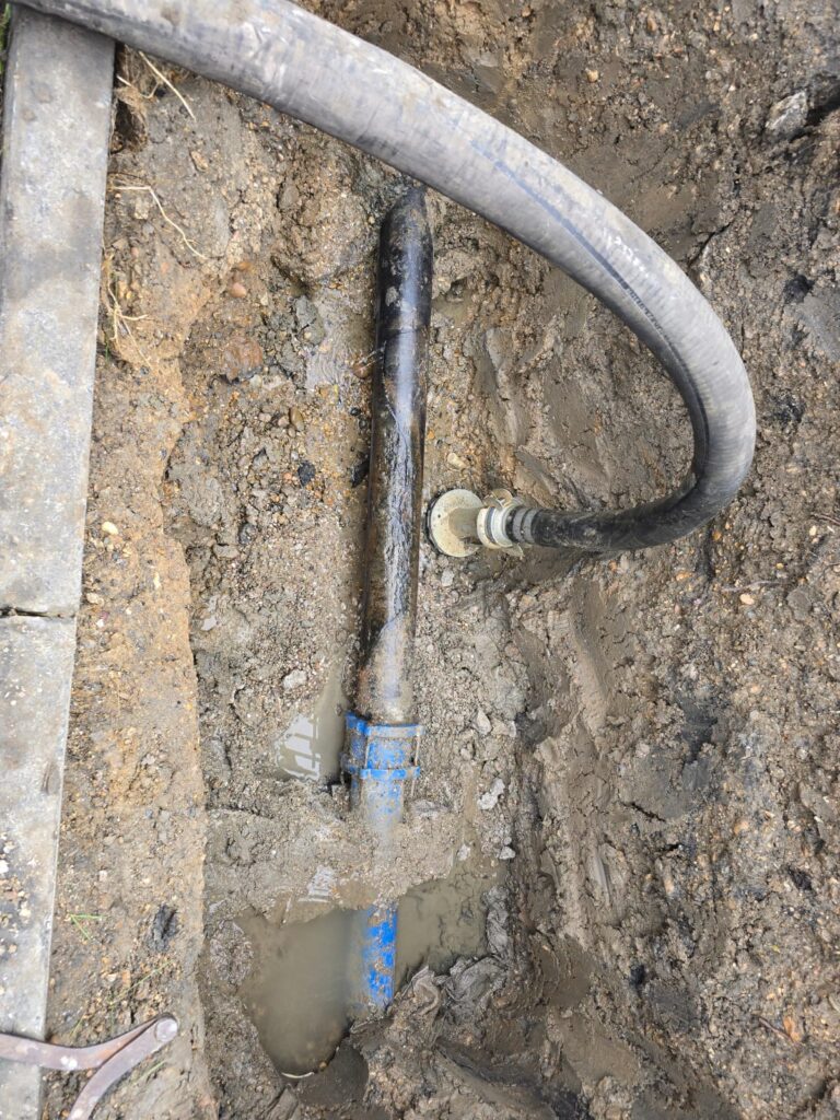 Woodside Park N12 16M-4M Shaft for new water tank