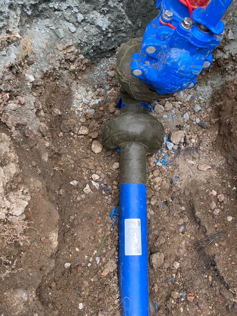 Woodside Park N12 16M-4M Shaft for new water tank