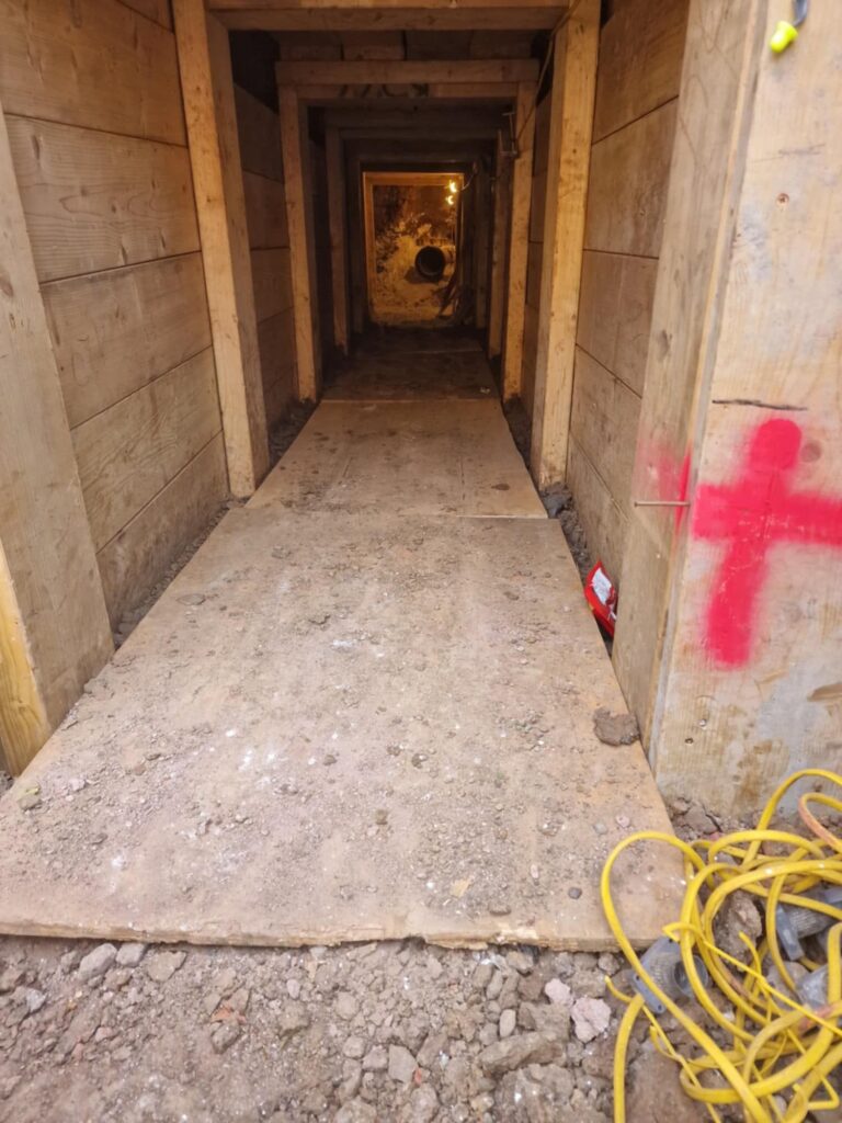 Archway N19 NEW SEWER CONNECTION 15M TUNNELLING AND NEW CHAMBERS